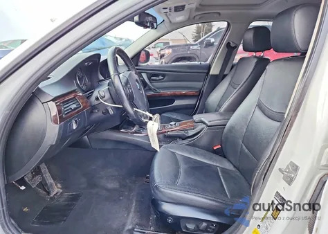 2011 BMW 328 Xi Sulev z USA, uszkodzony, nr VIN WBAPK5C59BA661761